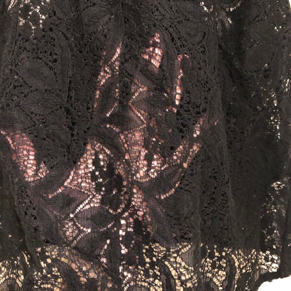 Guess Lace and Chain Tank Top - Picture 3 of 4